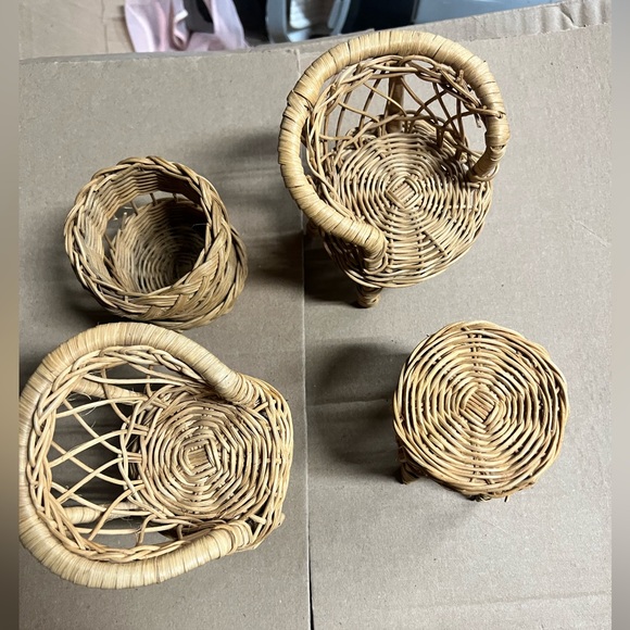 Mini wicker doll furniture - Picture 6 of 9